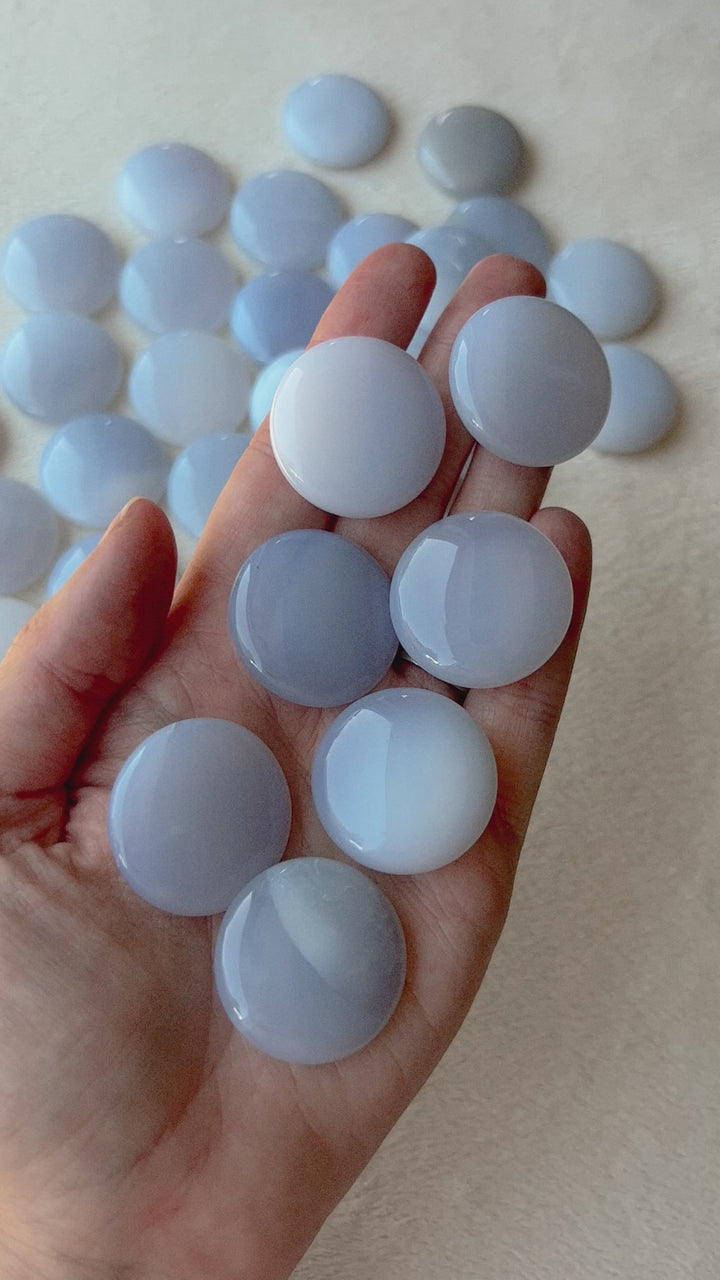 Blue Chalcedony Circle // Self-Reflection + Open Your Heart