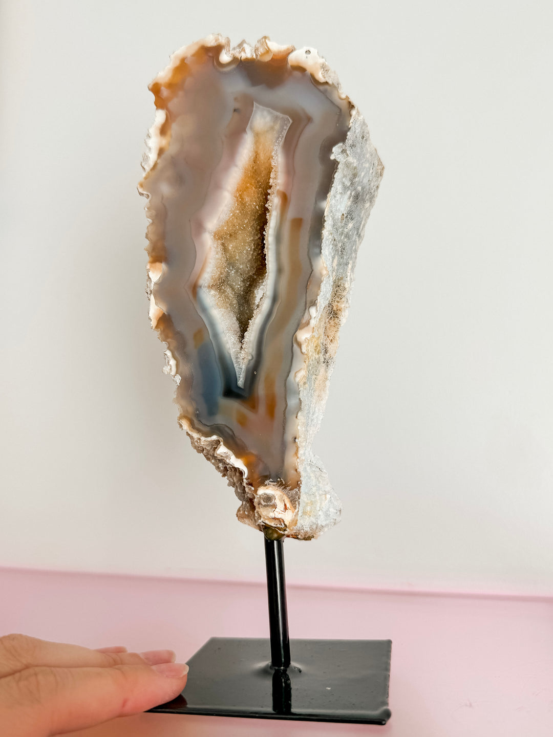 Agate on Stand (Single) // Grounding + Balance