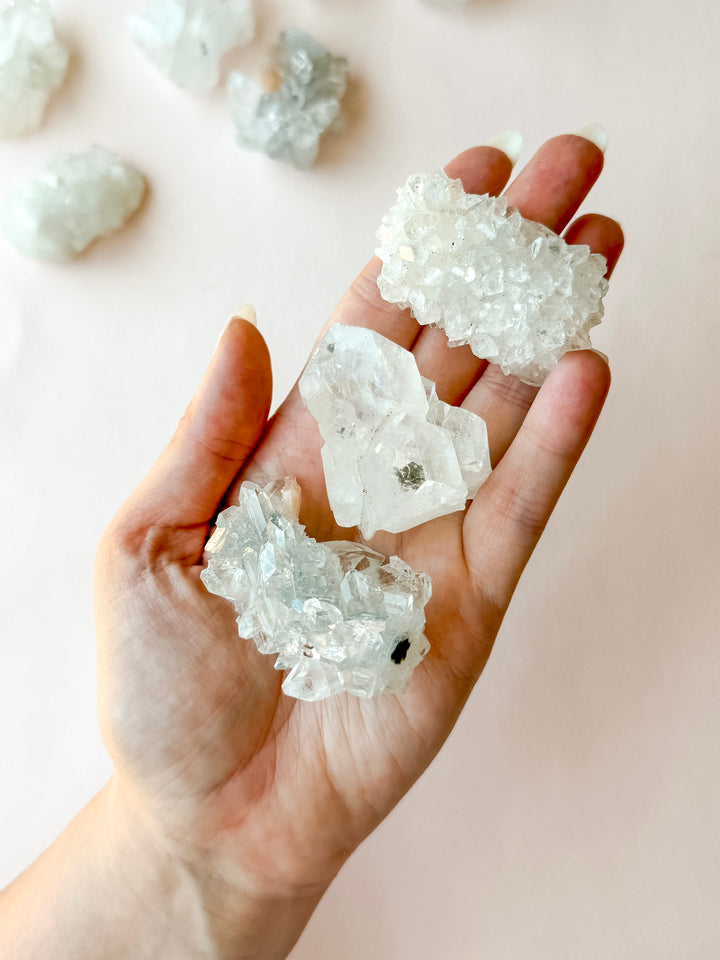 Apophyllite Cluster // Clarity + Intuition