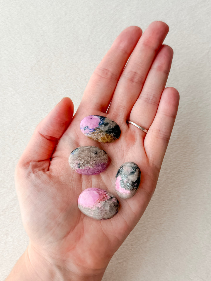 Cobalto Calcite Mini Palm Stone // Self-Love + Compassion