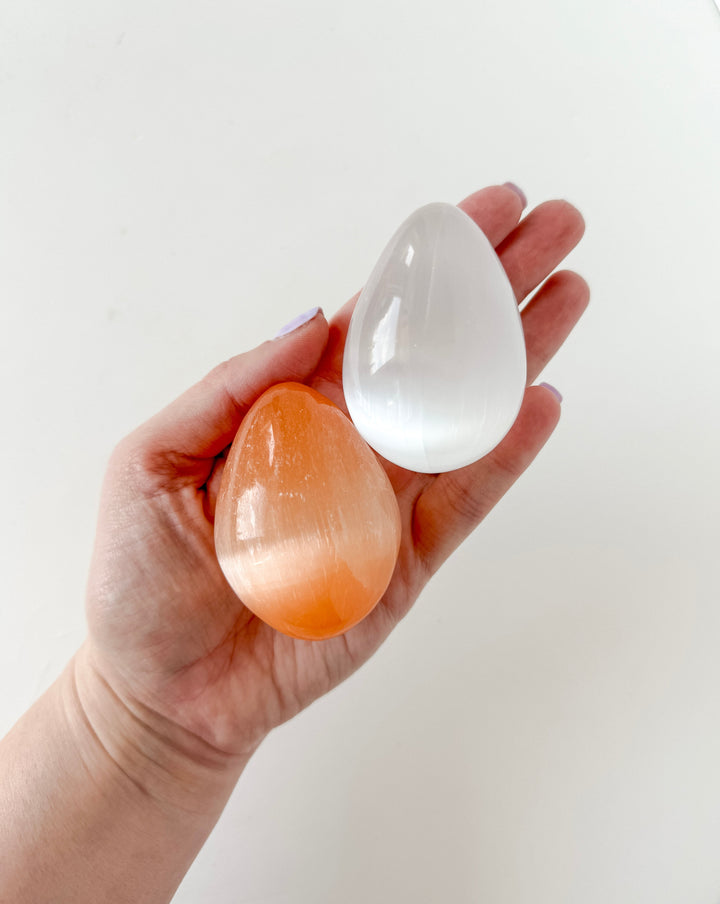 Selenite Egg // Cleansing + Peace