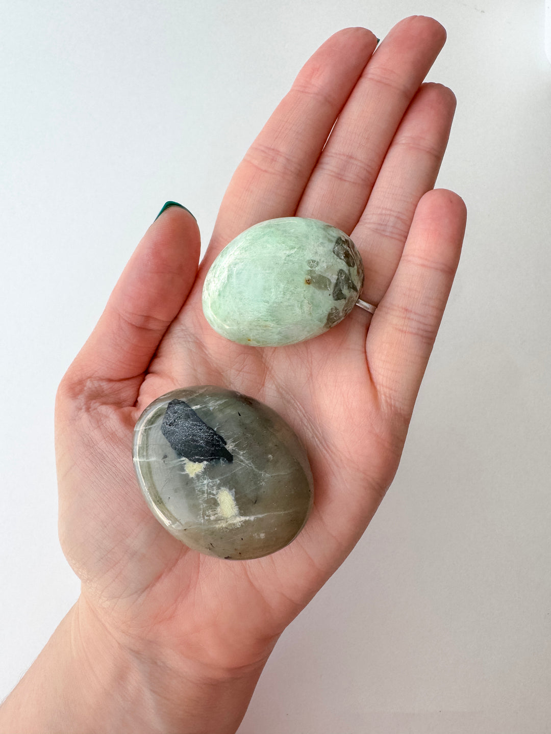 Garnierite Pebble // Self-Love + Tranquility