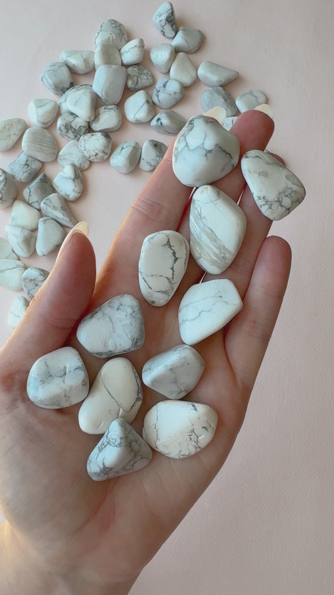 White Howlite Tumble // Calm + Balance