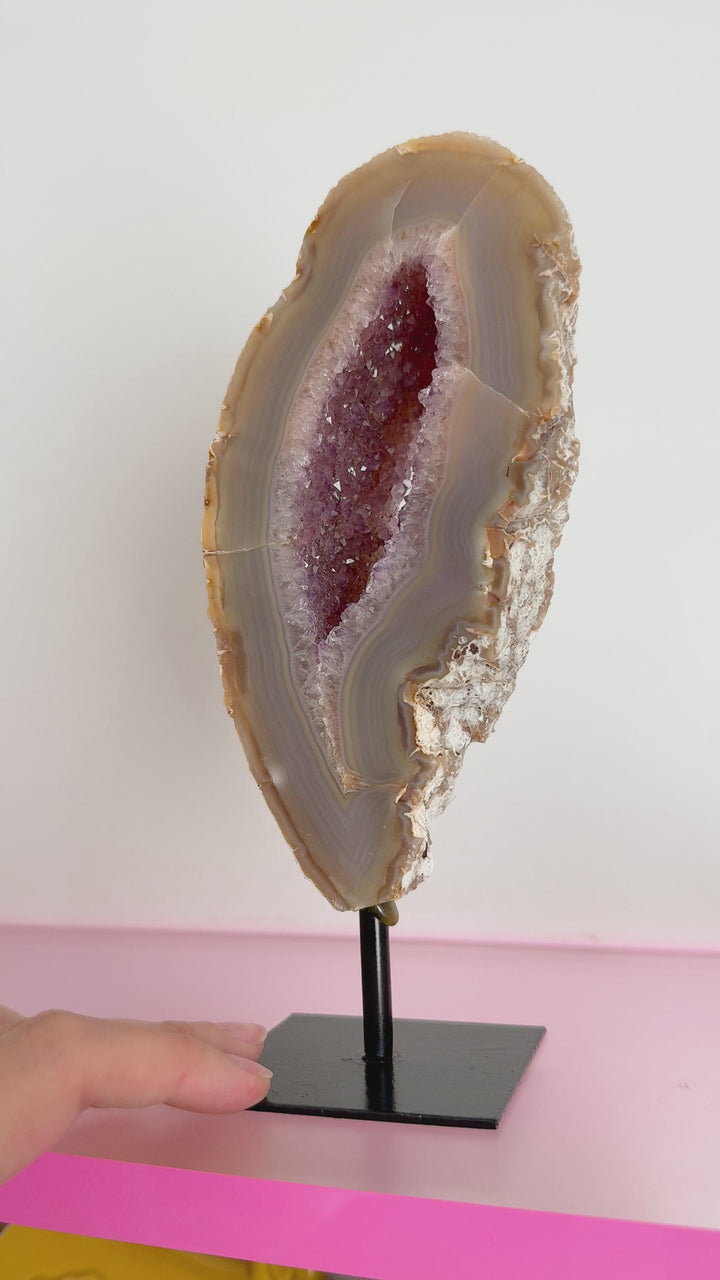 Agate on Stand (Single) // Grounding + Balance