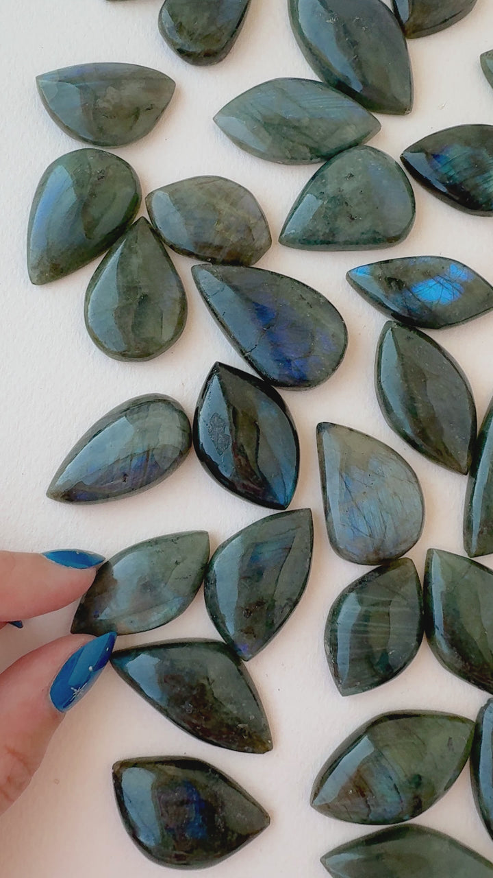 Labradorite Eye Shape // Change + Perseverance