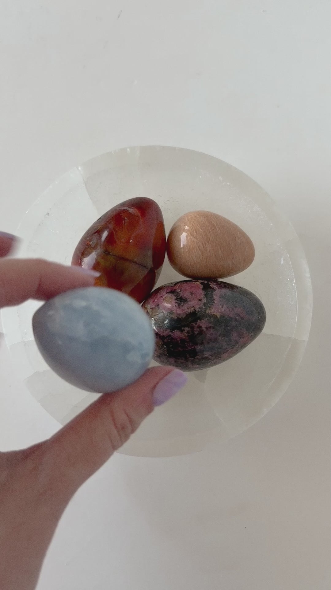 Selenite Egg // Cleansing + Peace