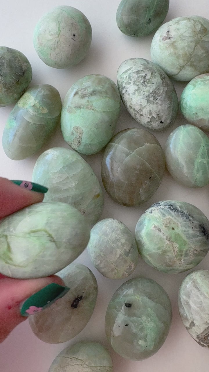 Garnierite Pebble // Self-Love + Tranquility